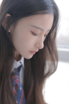女教师出差丈夫