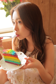 女子精油SPA按摩全身放松